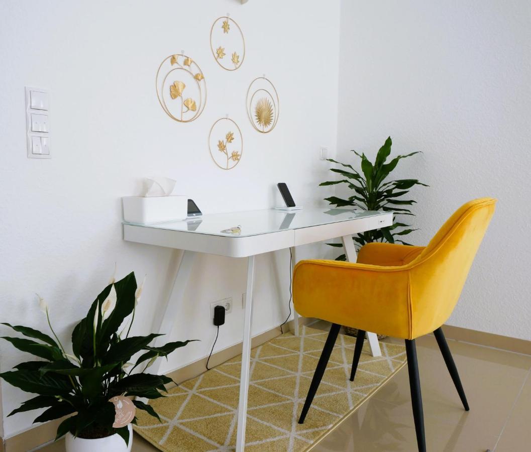 Mein Apartment Flowers Mit Kamin, Bis 10 Personen Frankenthal  Eksteriør billede