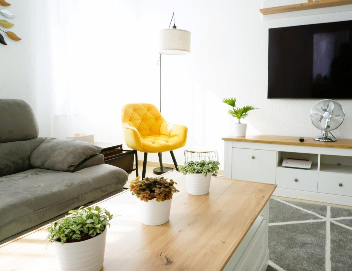 Mein Apartment Flowers Mit Kamin, Bis 10 Personen Frankenthal  Eksteriør billede